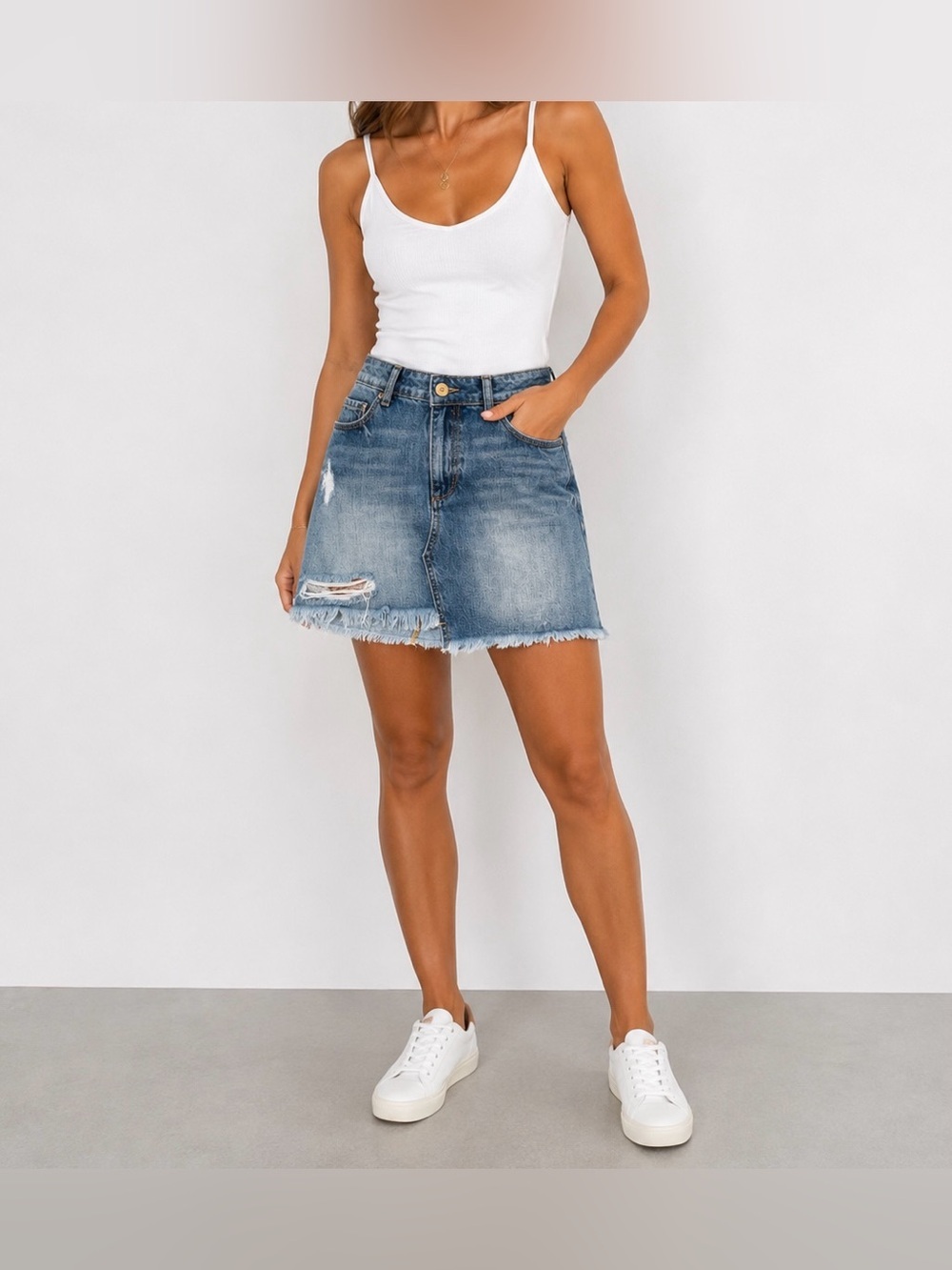 PAIGE Light Wash Distressed Denim Frayed Hem Mini Skirt - Size 26